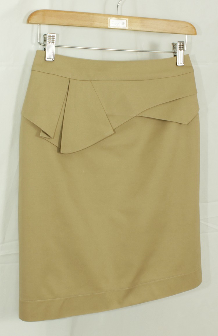 SK-102 กระโปรงแฟชั่น&ทำงาน ทรงสอบจับจีบซ้อนกัน ผ้าคอตต้อนญี่ปุ่นสีเบจ