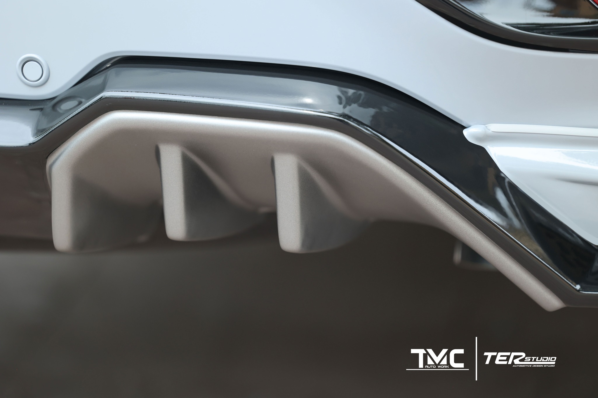 ชุดแต่งสเกิร์ตรอบคัน VAZOOMA-RS ( RS ) MU-X 2025