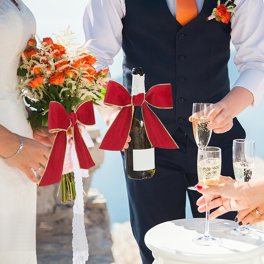 ริบบิ้นผากำมะหยี่ สีแดง หน้าเดียว ขอบลวดดัด หน้ากว้าง 2-1/2 inch(63mm) ม้วนยาว 10 หลา สำหรับทำโบว์ ห่อของขวัญ ตกแต่งงานปาร์ตี้