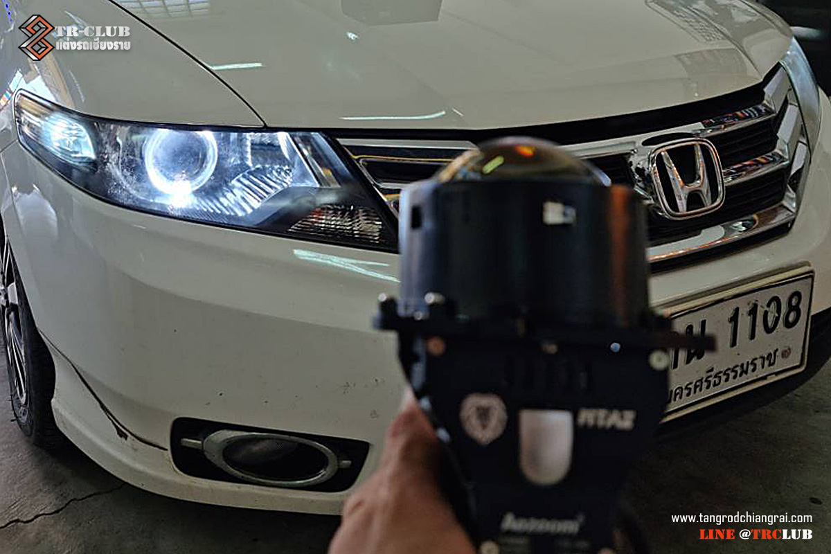 ไฟหน้าโปรเจคเตอร์ LED รุ่น LEO LIGHT ( BI BEAM LED SPOT ) AOZOOM