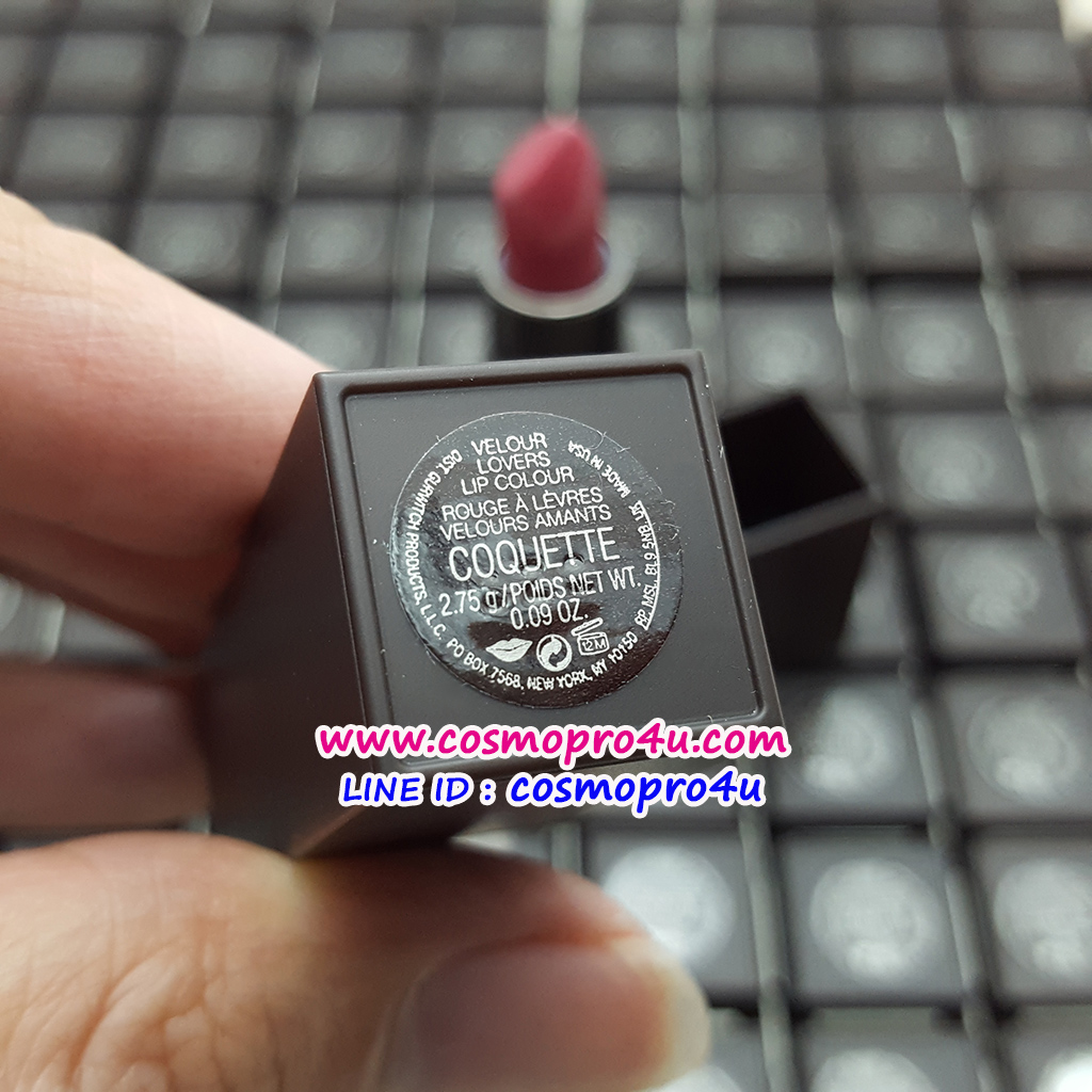 ลิปสติก LAURA MERCIER Velour Lovers Lip Colour #COQUETTE ขนาด 2.75g ลิปสติกเนื้อซาติน ช่วยให้ริมฝีปากเอิบอิ่ม เนื้อสีที่เด่นชัด