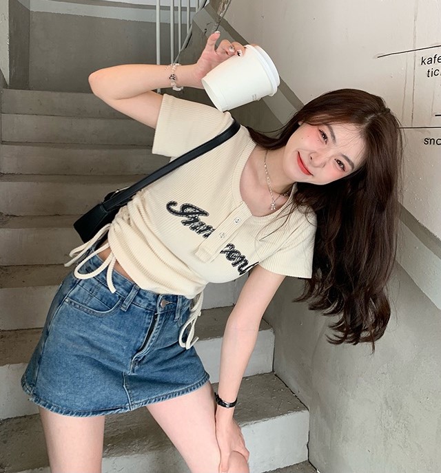 Jenet drawstring tee เสื้อครอปรูดข้าง y2k