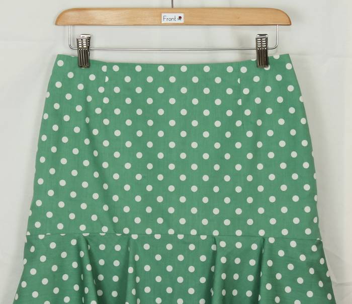 SK-199 กระโปรงแฟชั่น&ทำงาน ทรงย้วย ผ้าคอตต้อนญี่ปุ่นสีเขียว Polka Dot Green