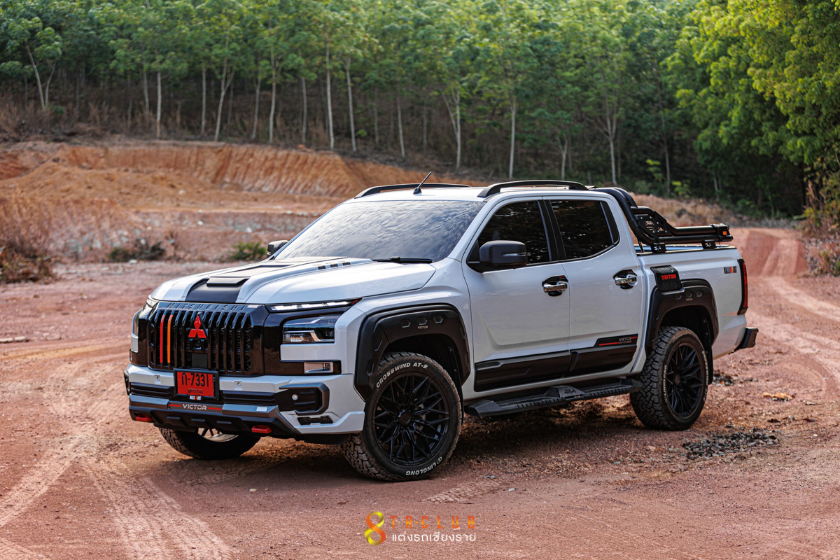 ชุดแต่ง VICTOR TRITON 2023