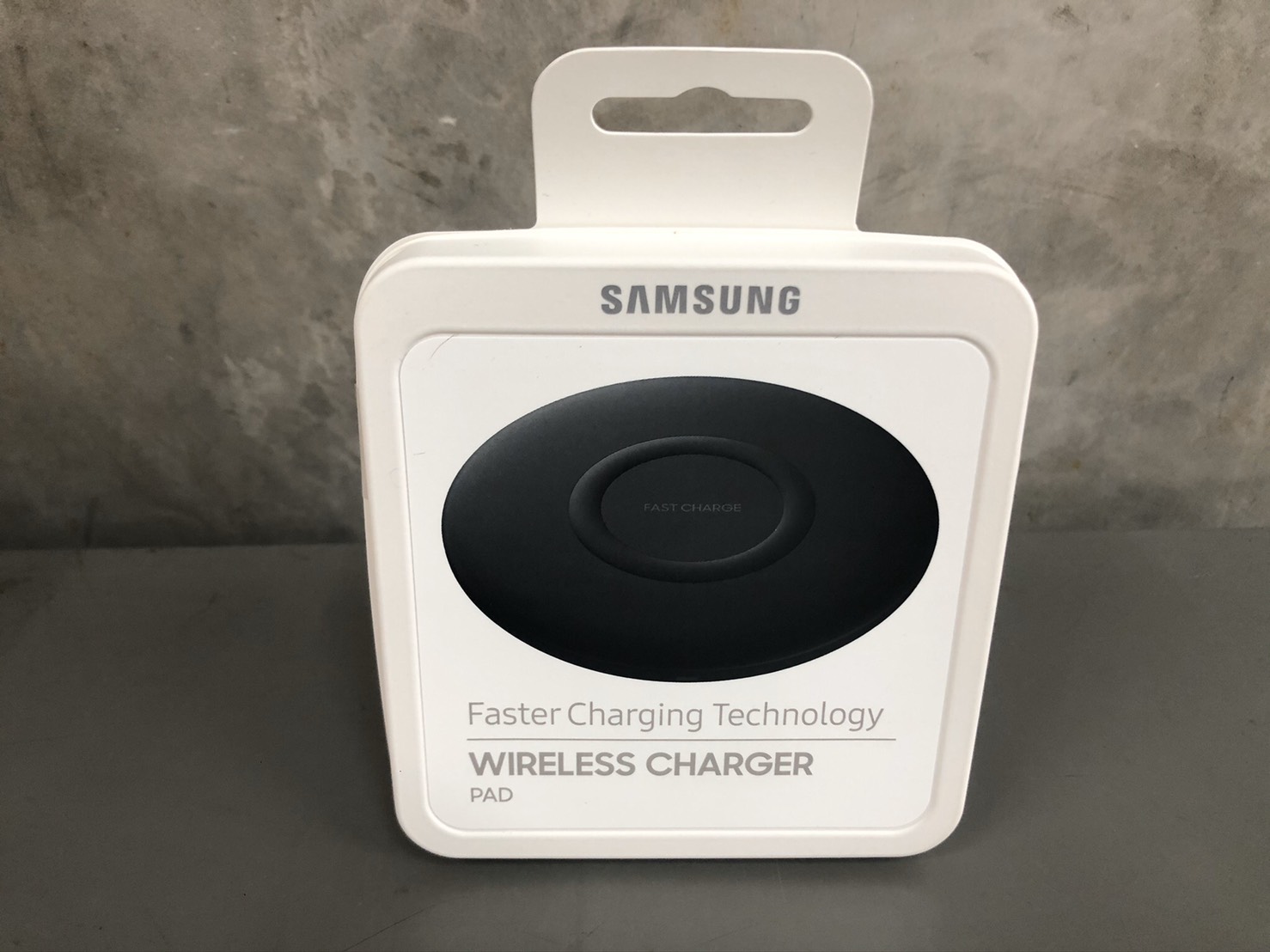 แท่นชาร์จไร้สาย Wireless Charge Pad / Fast Charge(Type-C) Black EP-P1100BBEGWW แท้ประกันศูนย์