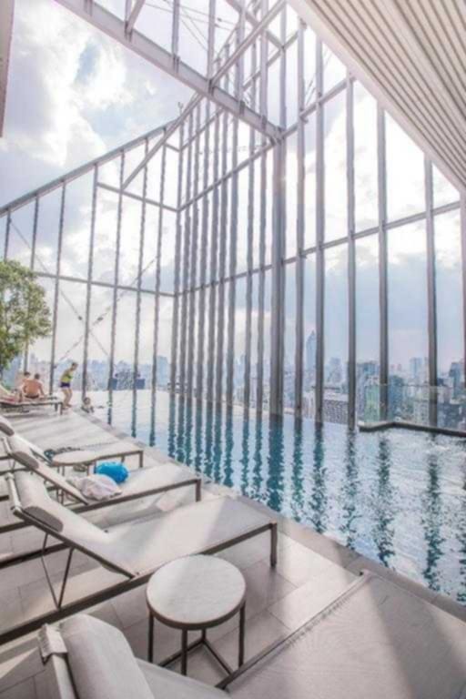 เตียงอาบแดด รุ่น Stainless steel pool lounger