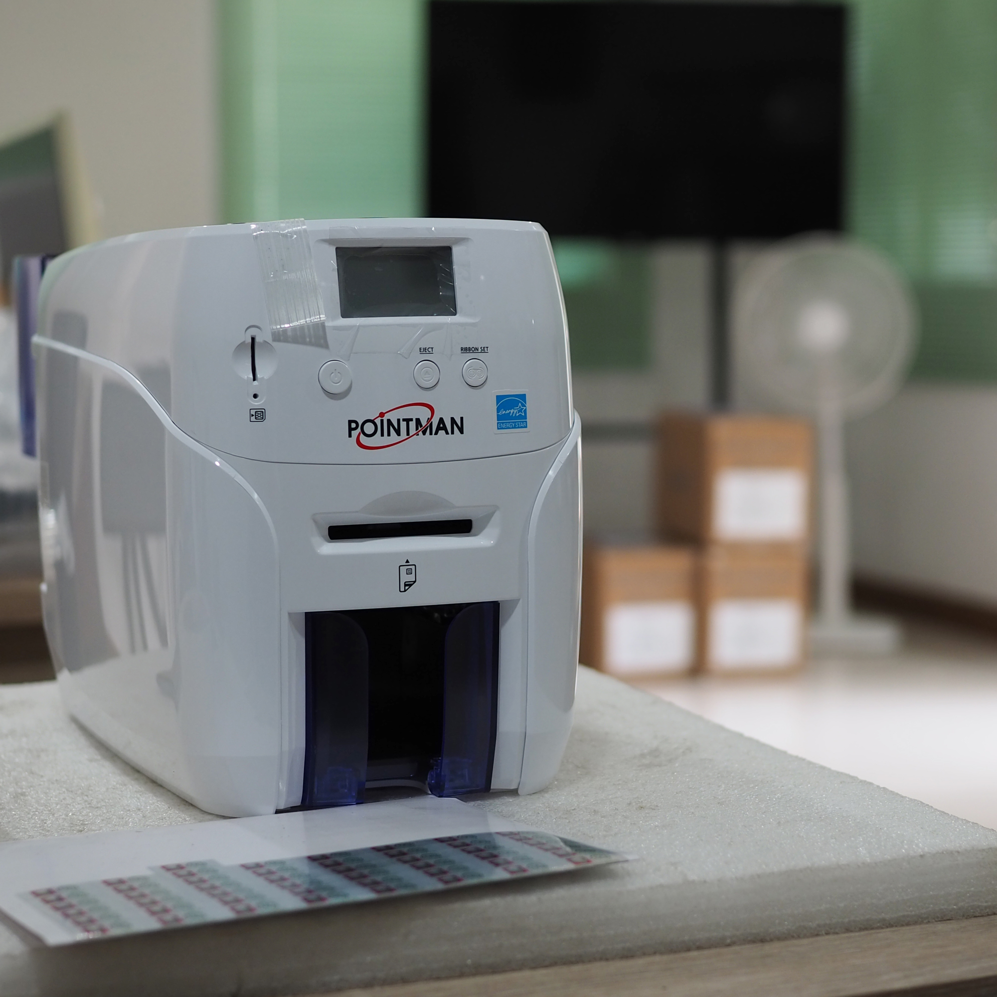 Pointman เครื่องพิมพ์บัตรพลาสติก เครื่องพิมพ์บัตรพนักงาน บัตรข้าราชการ บัตรประจำตัว บัตรนักเรียน Card printer Nuvia N20 Dual พิมพ์สองด้านอัตโนมัติ