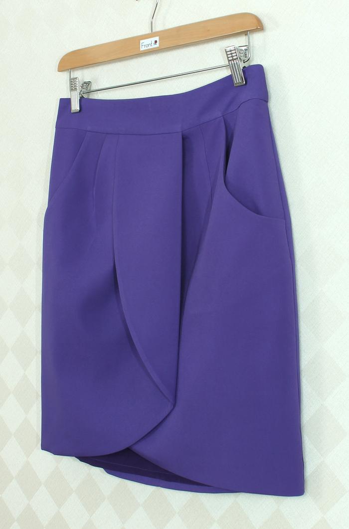 SK-268 กระโปรงทรงเอ ผ้าไหมอิตาลีสีม่วง เป็นกระโปรงป้ายมีกระเป๋าล้วง 2 ข้าง