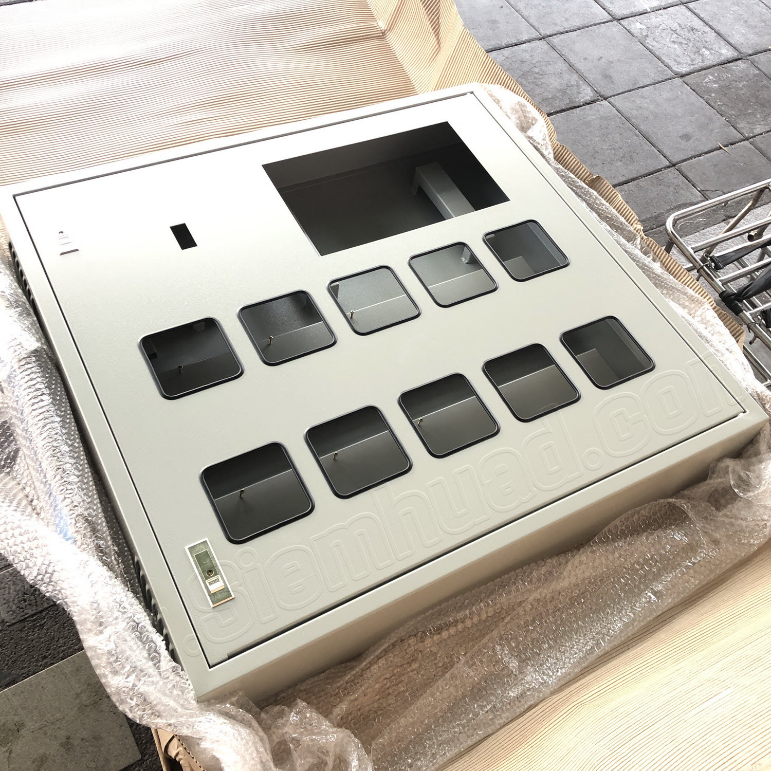 ตู้ไฟ สั่งทำ ตู้มิเตอร์ 2สาย 10ช่อง + ตู้คอนซูมเมอร์ยูนิต Schneider Electric