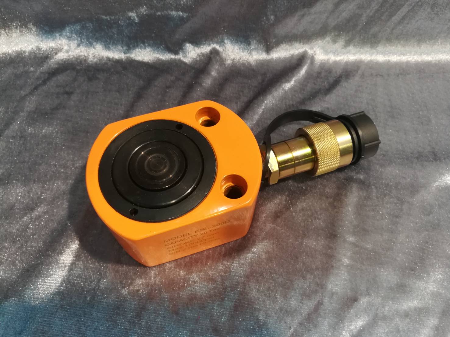 แม่แรงกระบอกไฮดรอลิคแบบเตี้ย-ยืดยาว ขนาด 10-100ตัน