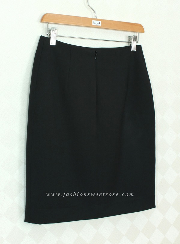 SK-357 กระโปรงแฟชั่น&ทำงาน ทรงสอบ ผ้าสลาฟสีดำ มีกระเป๋าหน้า 2 ข้าง