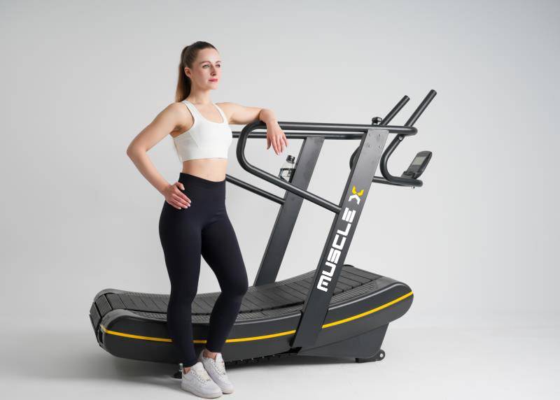 ลู่วิ่งโค้ง Curve Treadmill Commercial