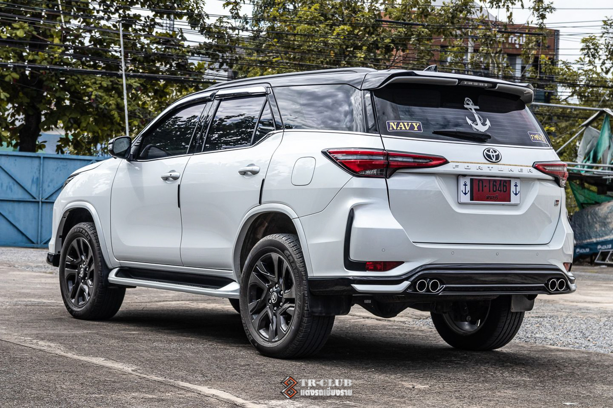 ชุดแต่งรอบคัน LGD : สำหรับรุ่น GR SPORT 2022