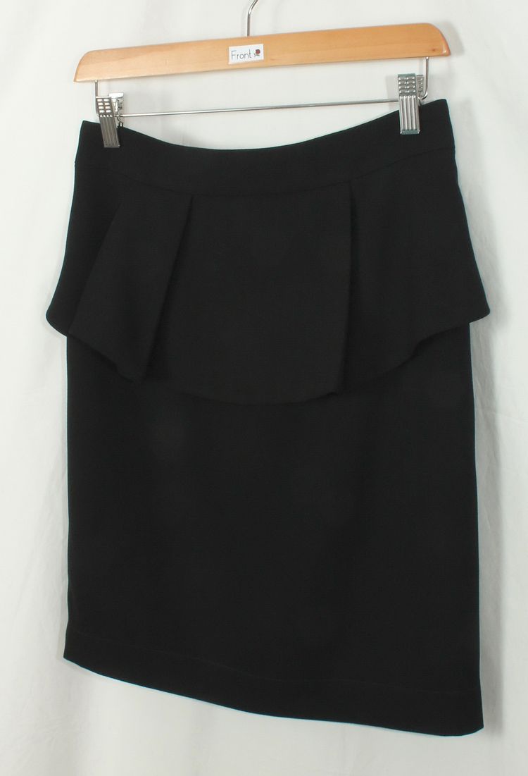 SK-190 กระโปรงแฟชั่น&ทำงาน ทรงสอบ ผ้า CHANEL สีดำ ด้านหน้ากระโปรงจับจีบระบาย