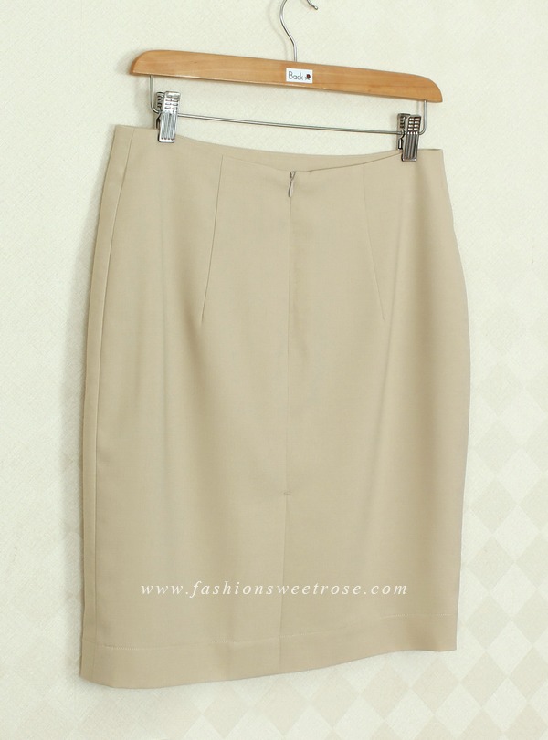 SK-390 กระโปรงแฟชั่น&ทำงาน ทรงดินสอ ผ้า Rose Skinny สีเบจ สไตน์เรียบหรู