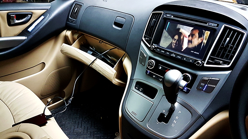 HYUNDAI H-1 ELITE 2016 [ จอแท้ตรงรุ่น + กล้องหลังแท้ + จอเพดาน + ดิจิตอลทีวี ] {ฉ3760}