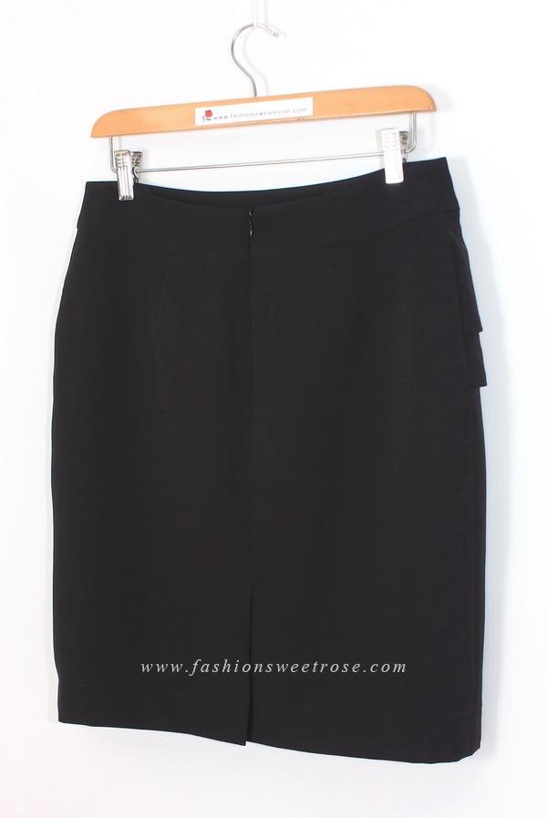 SK-468 กระโปรงทรงสอบ ผ้า Double Twist สีดำ แต่งผ้าซ้อน 3 ชิ้น