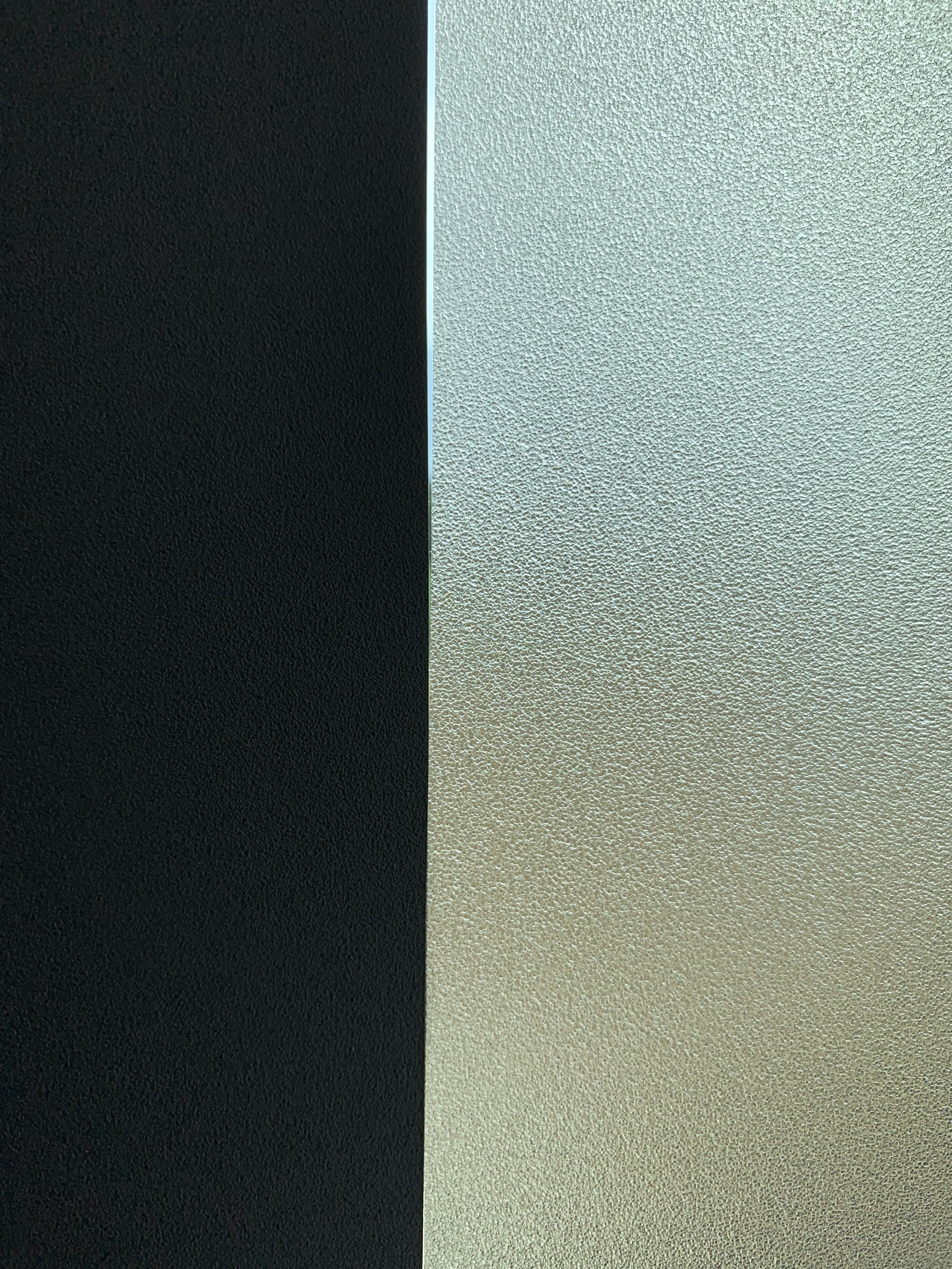 PVC สุญญากาศติดกระจก "ฝ้าดำโปร่งแสง" หน้ากว้าง 120cm (ราคาที่ระบุไว้ คือยาว 1 เมตร)