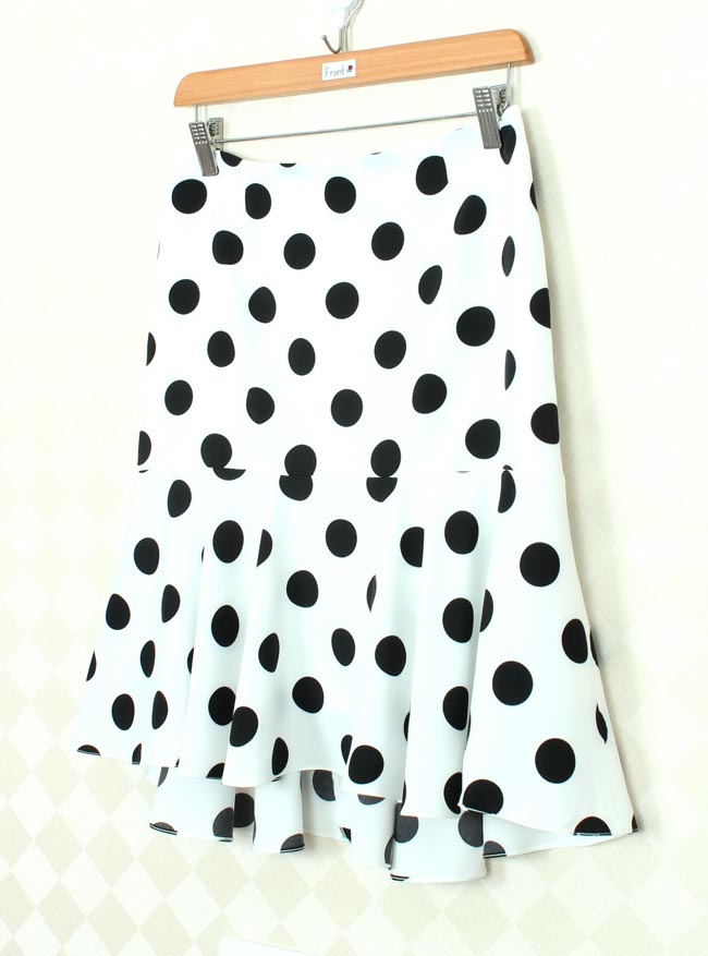 SK-288 กระโปรงแฟชั่น&ทำงาน ทรงย้วย ผ้าไหมอิตาลีพิมพ์ลาย Polka Dot วงกลมดำ พื้นขาว