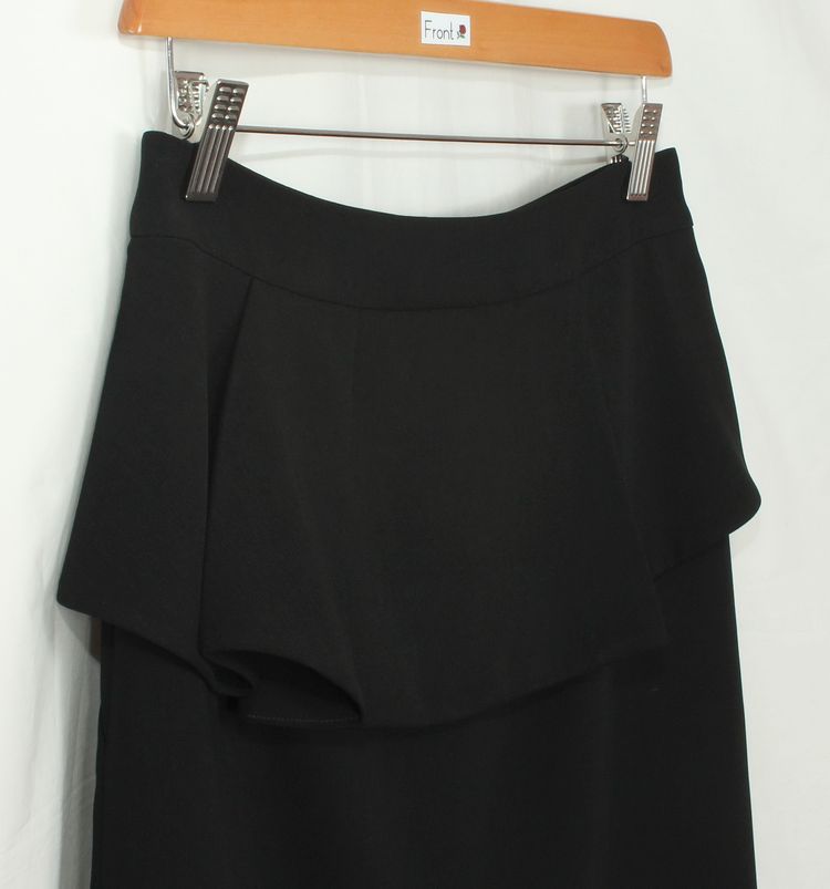 SK-190 กระโปรงแฟชั่น&ทำงาน ทรงสอบ ผ้า CHANEL สีดำ ด้านหน้ากระโปรงจับจีบระบาย