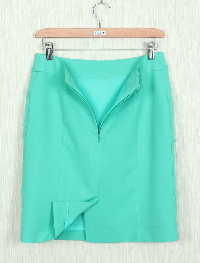 กระโปรงแฟชั่น&ทำงาน ทรงสอบ ผ้าไหมอิตาลีสีเขียวพาสเทล / SK-259