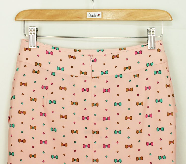 SK-174 กระโปรงแฟชั่น&ทำงาน ทรงสอบ ผ้า HIGHTWICH พิมพ์ลายโบว์พื้นสีชมพู