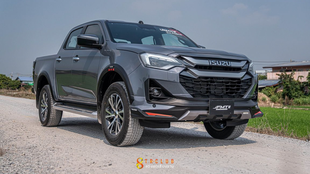 ชุดแต่งสเกิร์ตรอบคัน THUNZER สำหรับ ALL NEW D-MAX 2023 (ตัวสูง)