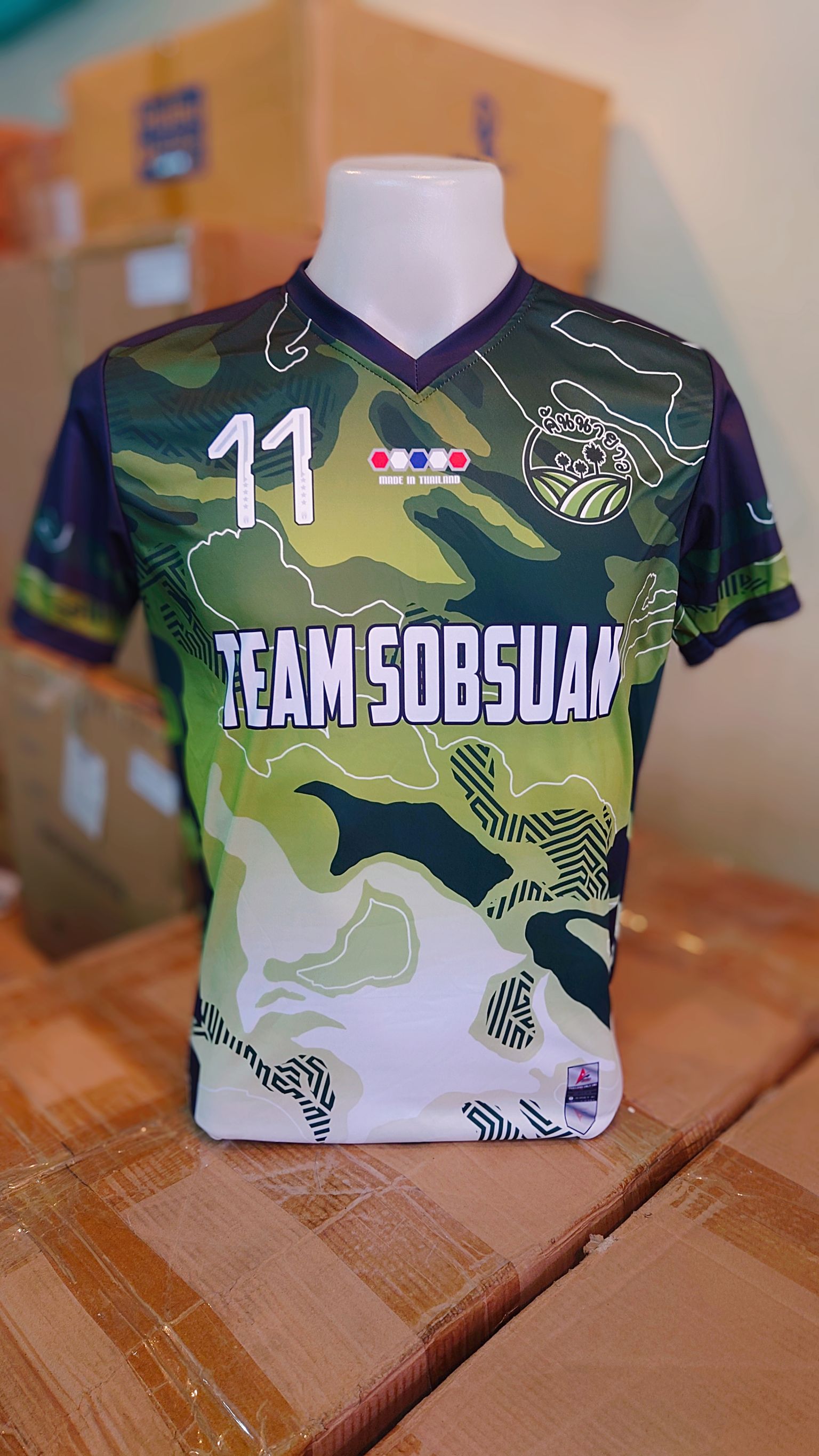 รับผลิตเสื้อกีฬาพิมพ์ลาย คอวี