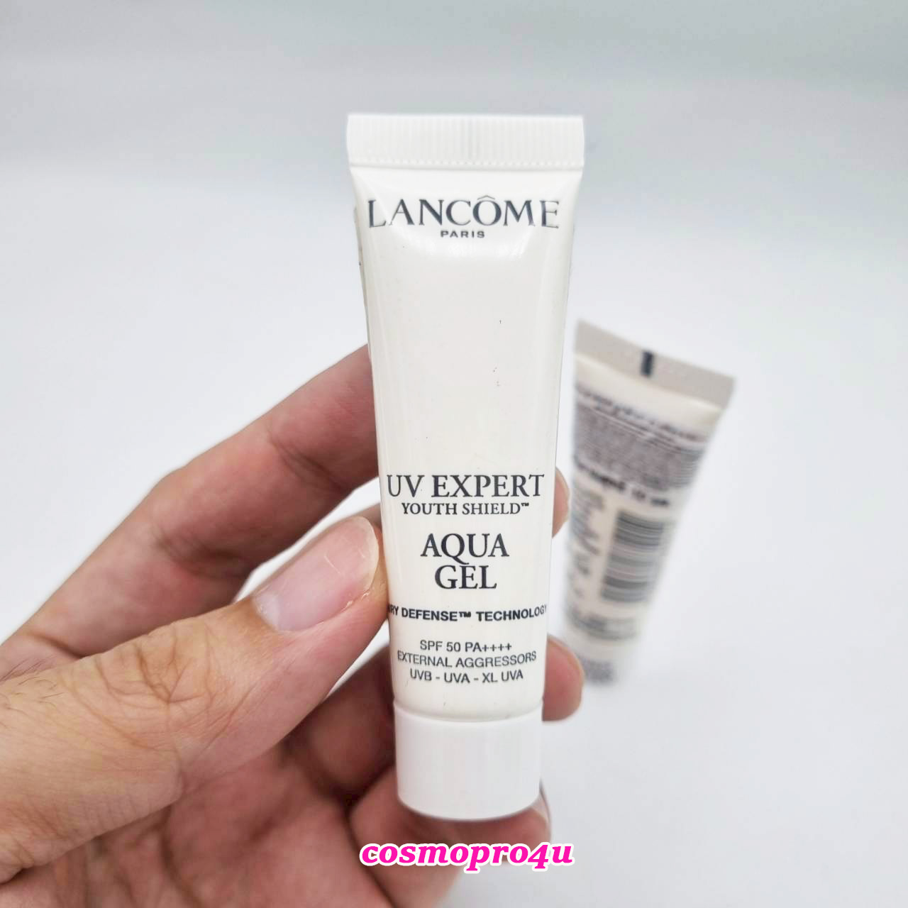 กันแดด Lancome UV Expert Aqua Gel Airy Defense SPF50/PA++++ ขนาด 10ml ฉลากไทย หมดอายุ 2/28