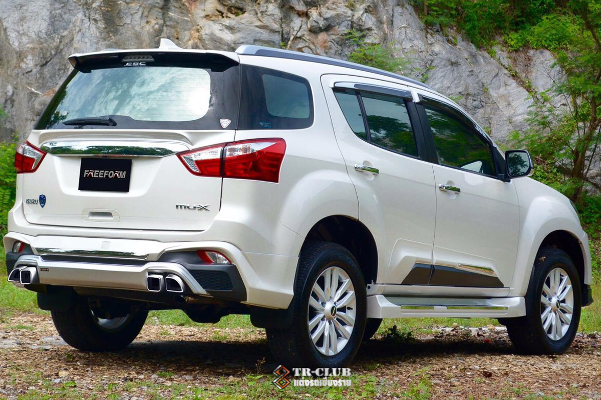 ชุดแต่งสเกิร์ตรอบคัน FS-FREEFORM V2 MU-X 2017-2019