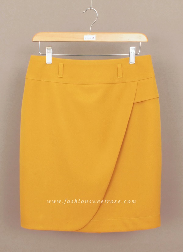 SK-444 กระโปรงทรงสอบ ผ้า Double Twist สีเหลืองมาสตาส