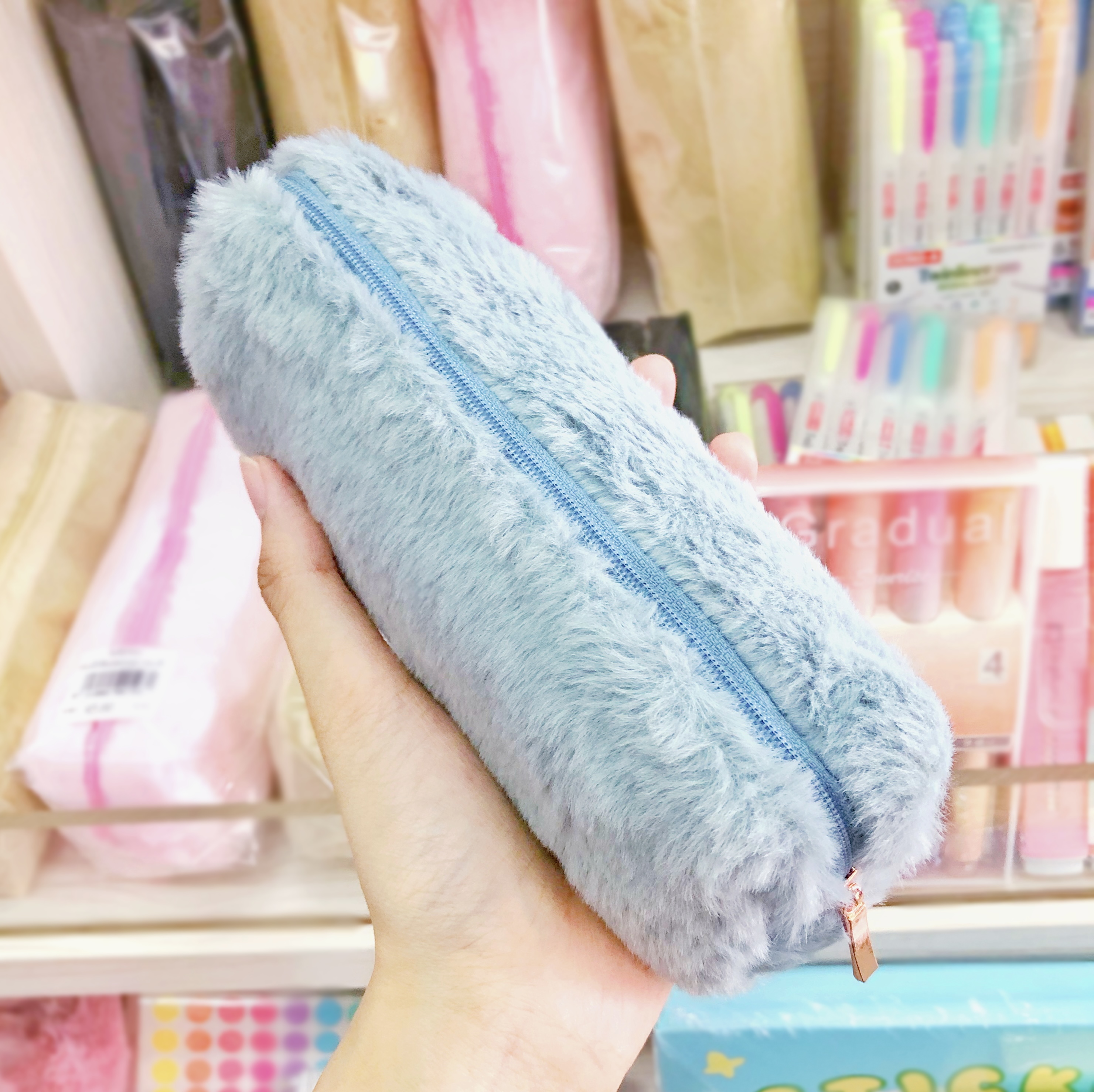 กระเป๋าดินสอ ขนนุ่มฟู กระเป๋าดินสอน่ารัก สีพื้น รุ่น H350 LUCK BOBO