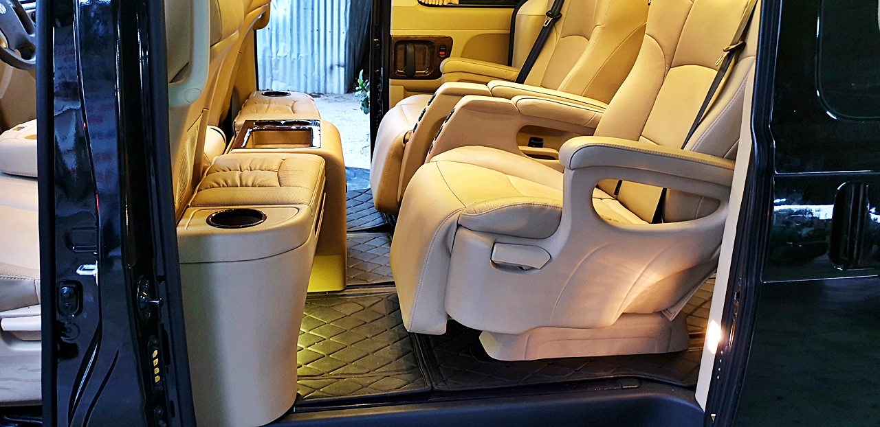 HYUNDAI H-1 ELITE 2019 ลูกค้า ชลบุรี [ เบาะVIP , เบาะท้าย , หลังคา , คอนโซลเตี้ย , จอเพดาน , เครื่องเสียง , ผ้าม่าน ] - นง7120