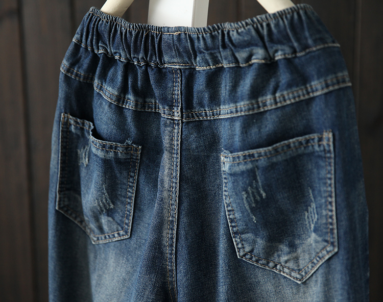 JPNT-008 กางเกงยีนส์ขายาว 5 ส่วน ปักลายดอกกุหลาบ เอวยางยืด เนื้อผ้านิ่มไม่หนา