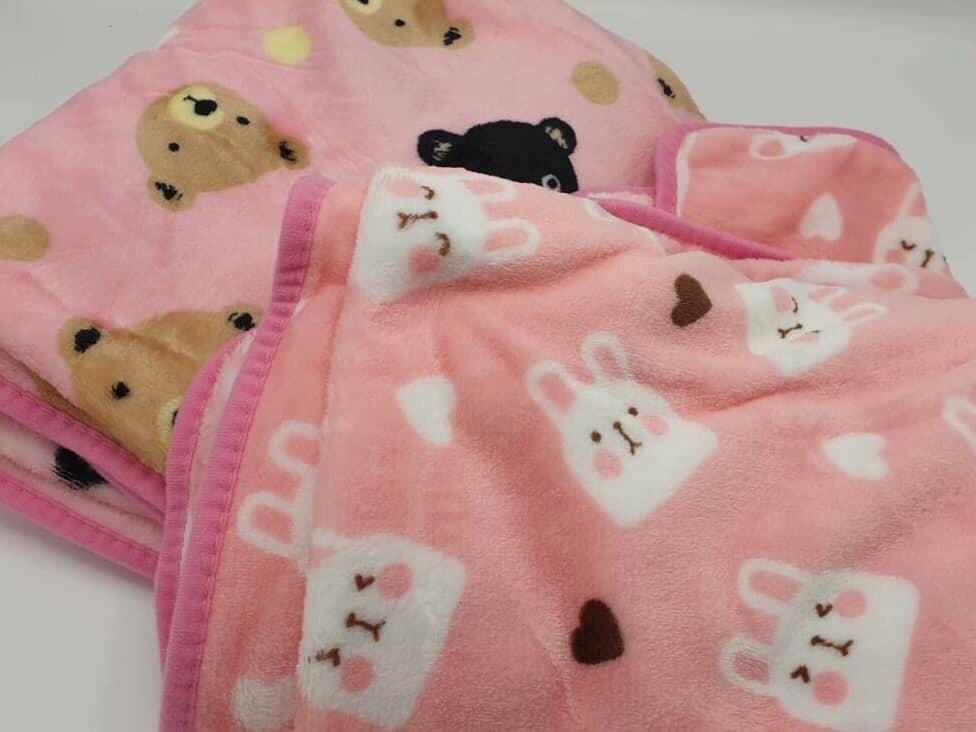 SALE‼️ ผ้าห่มนาโน ลายกระต่ายชมพู (ส่งฟรี)