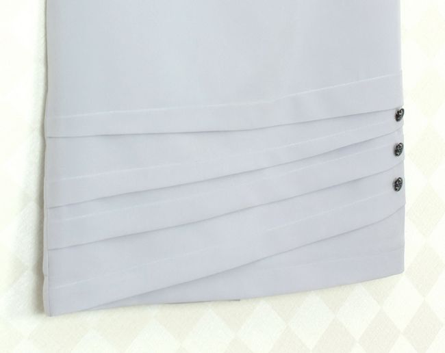 กระโปรงแฟชั่น&ทำงาน กระโปรงสอบ ผ้าไหมอิตาลีสีเทา ชายกระโปรงตีเกร็ดแต่งด้วกระดุม / SK-286