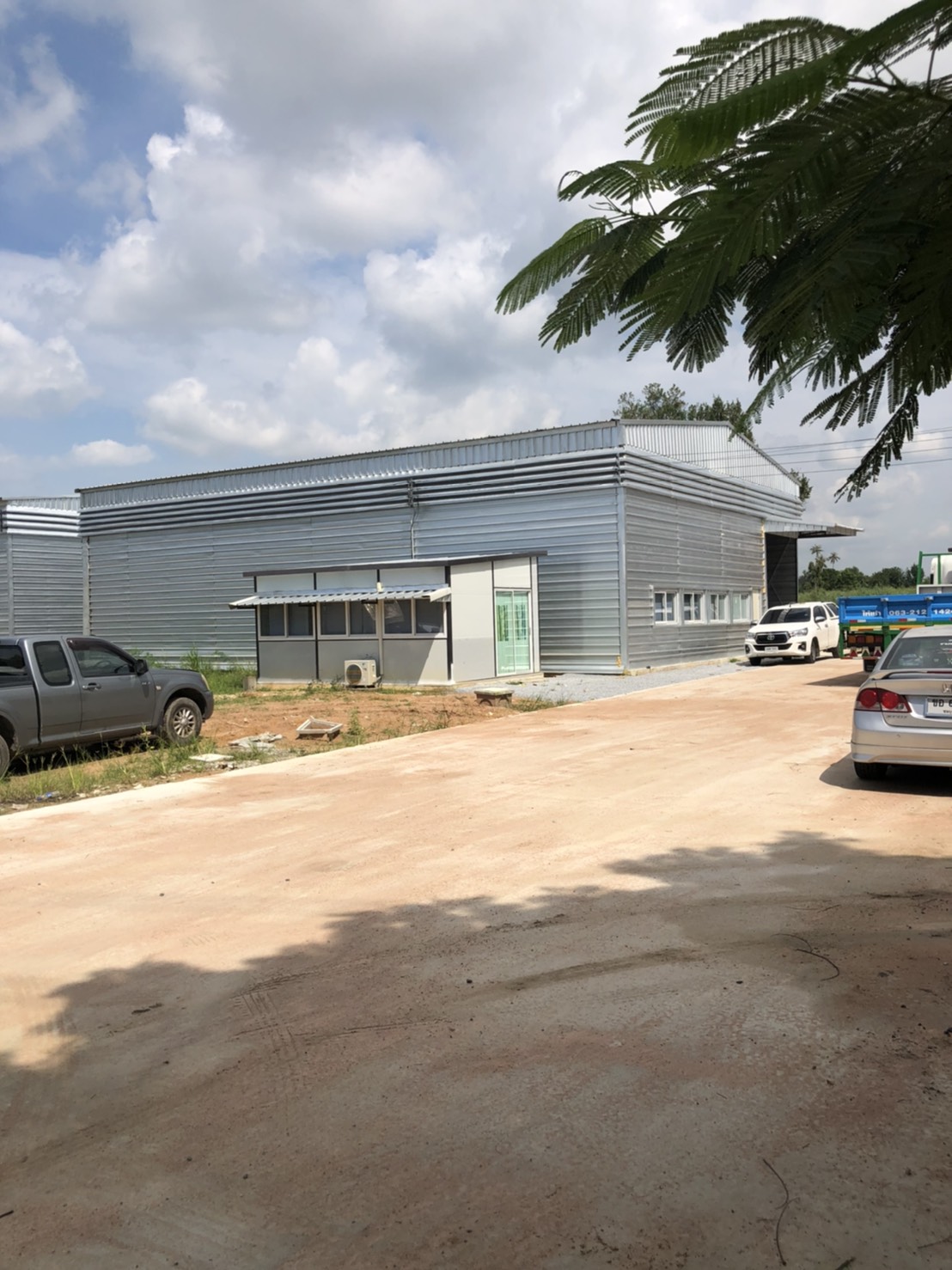 โกดังให้เช่า ติดนิคมปิ่นทอง2และ3ชลบุรี