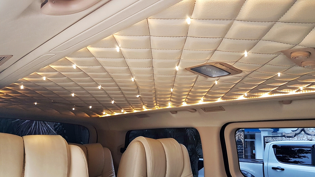 HYUNDAI H-1 DELUXE รถเกาหลี [ เบาะ + คอนโซล + กุหลังคา + พรม ] - ษ 2644