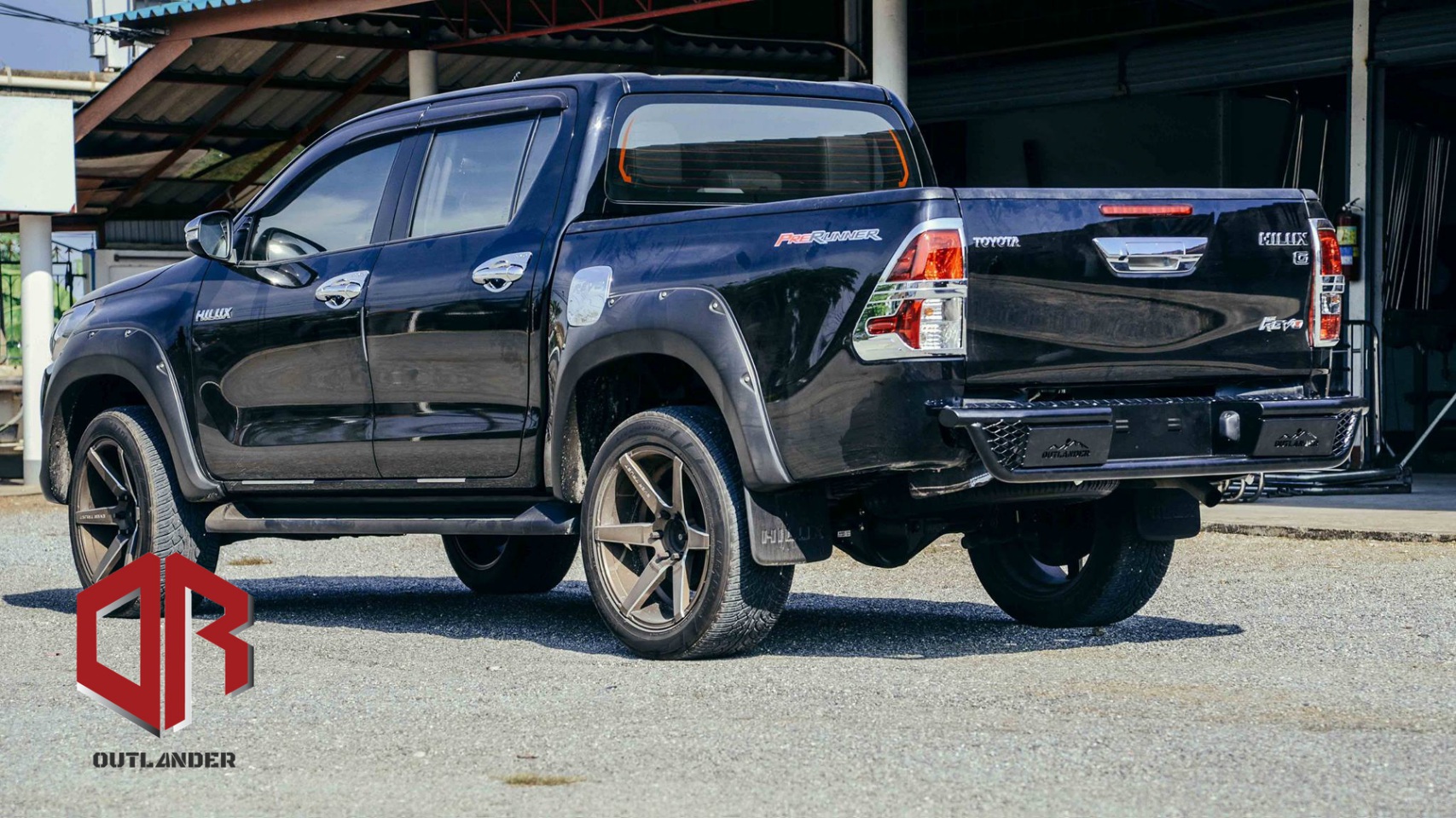 กันชนท้าย R-8 Outlander