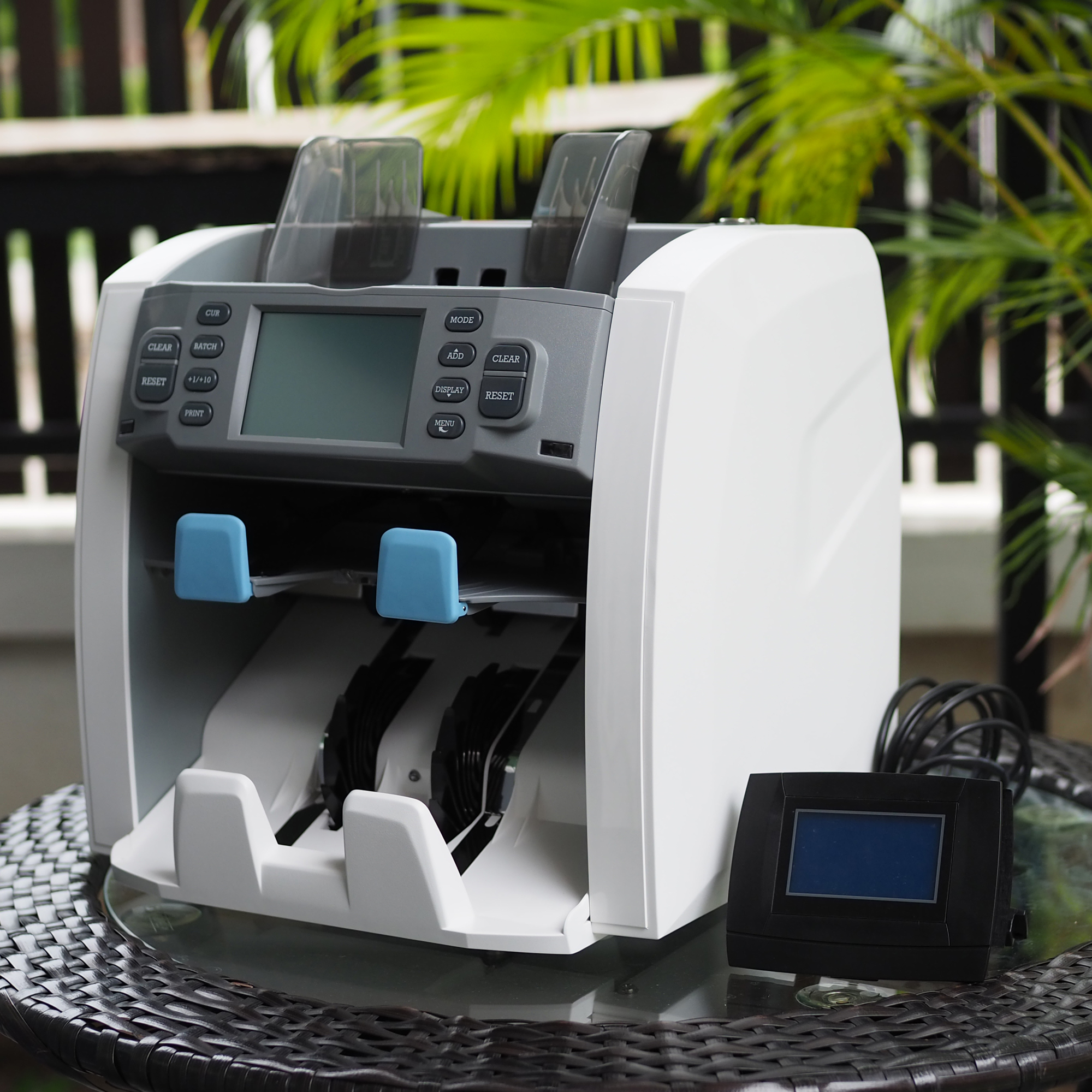 Uni-SMART เครื่องนับธนบัตร เครื่องนับเงิน เครื่องนับแบงค์ ตรวจธนบัตรปลอม US-9510