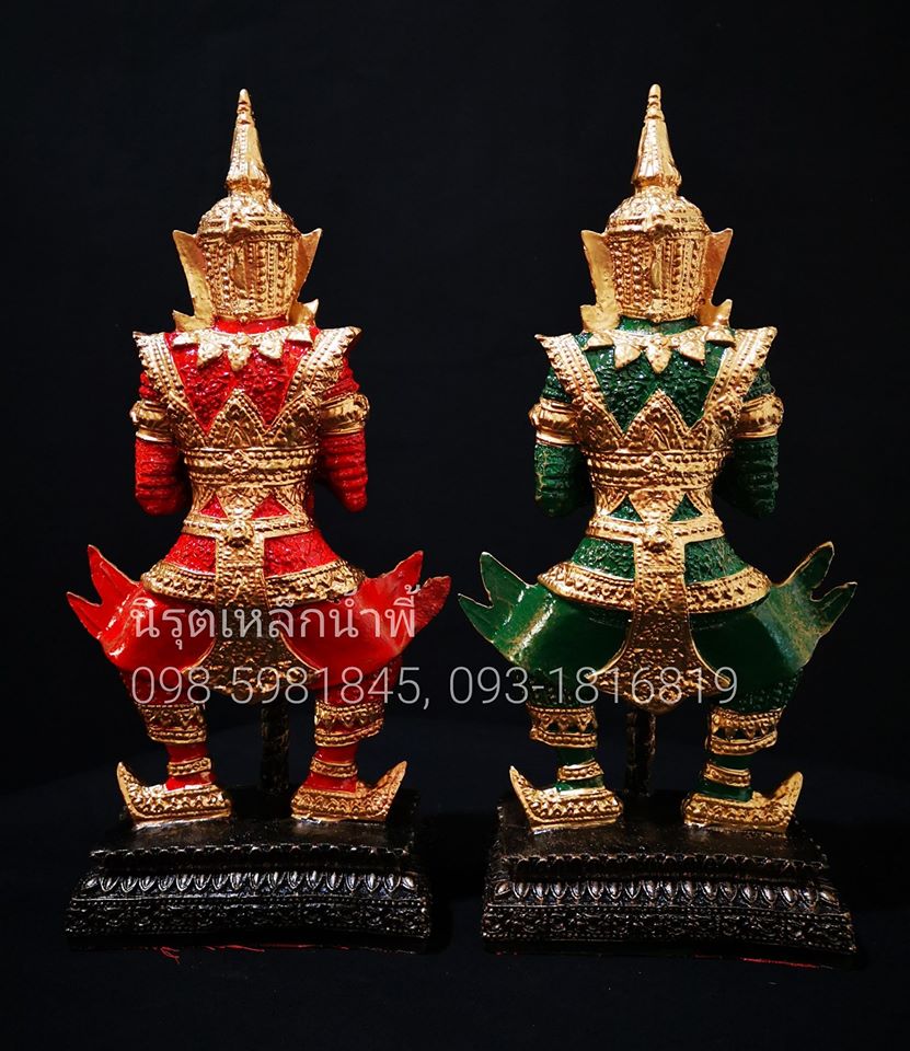 ท้าวเวสสุวรรณเนื้อมวลสารแร่เหล็กน้ำพี้ แบบคู่ แดง เขียว