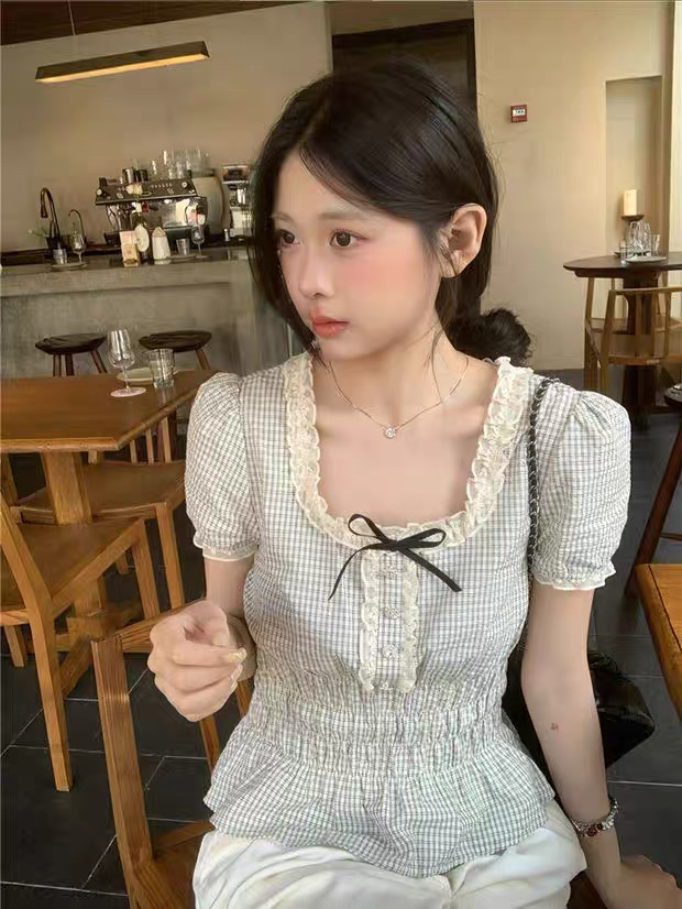 Chunya smock top เสื้อครอปสม็อคเอวแขนสั้น