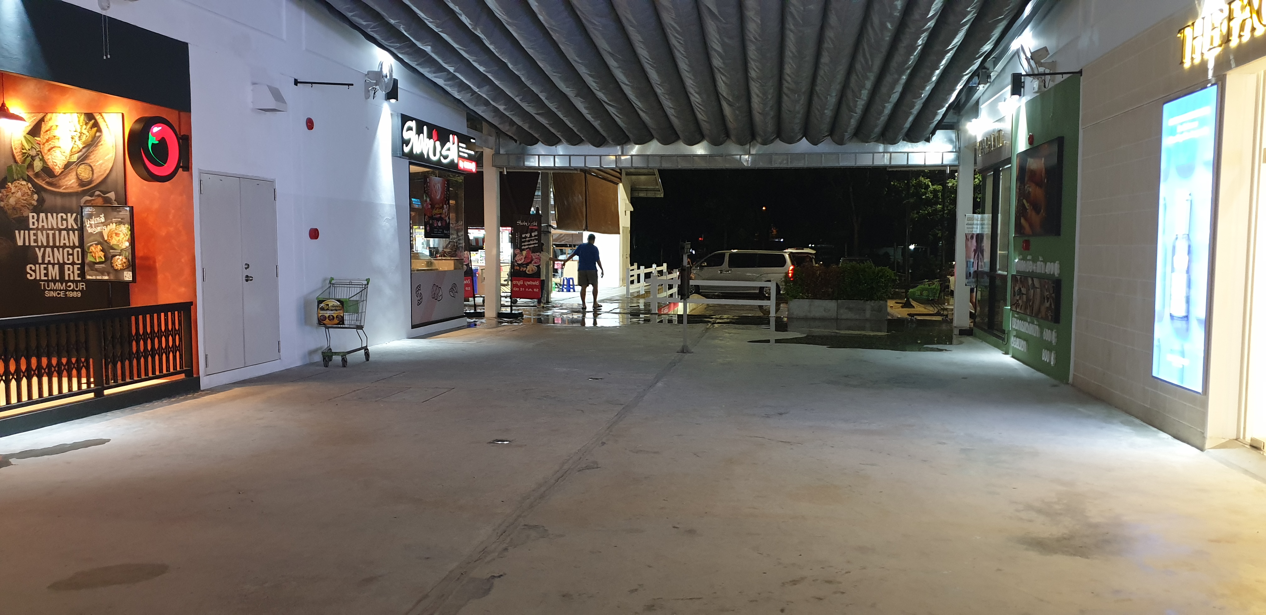 ผ้าใบเลื่อน ระบบ มอเตอร์ Big C สาขาสุขาภิบาล 5 ถนนสายไหม