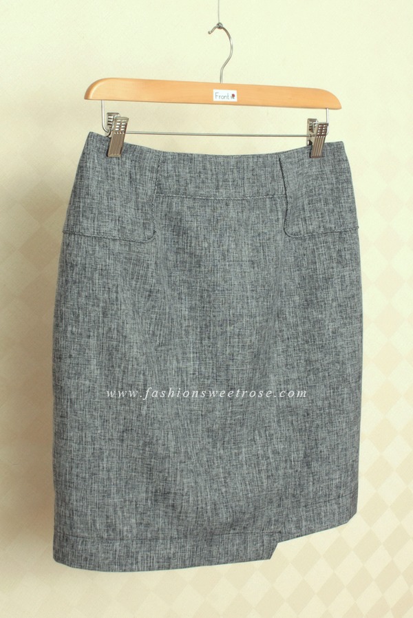 กระโปรงทรงสอบ ผ้าคอตต้อนลินินไอริสสีน้ำเงิน ด้านหน้ากระโปรงดีไซน์เรียบหรู / SK-439