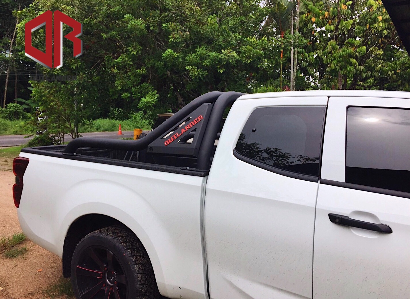 โรบาร์ธันเดอร์ Outlander