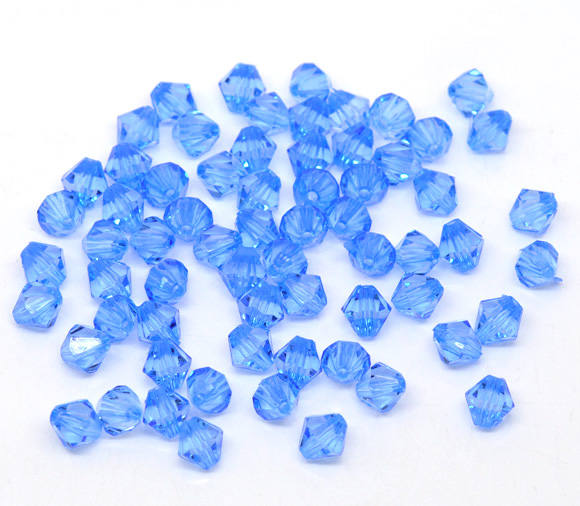 ลูกปัดอะครีลิคไบคอนเหลี่ยมเจีย ขนาด 8x8mm แพ็ค 100 เม็ด