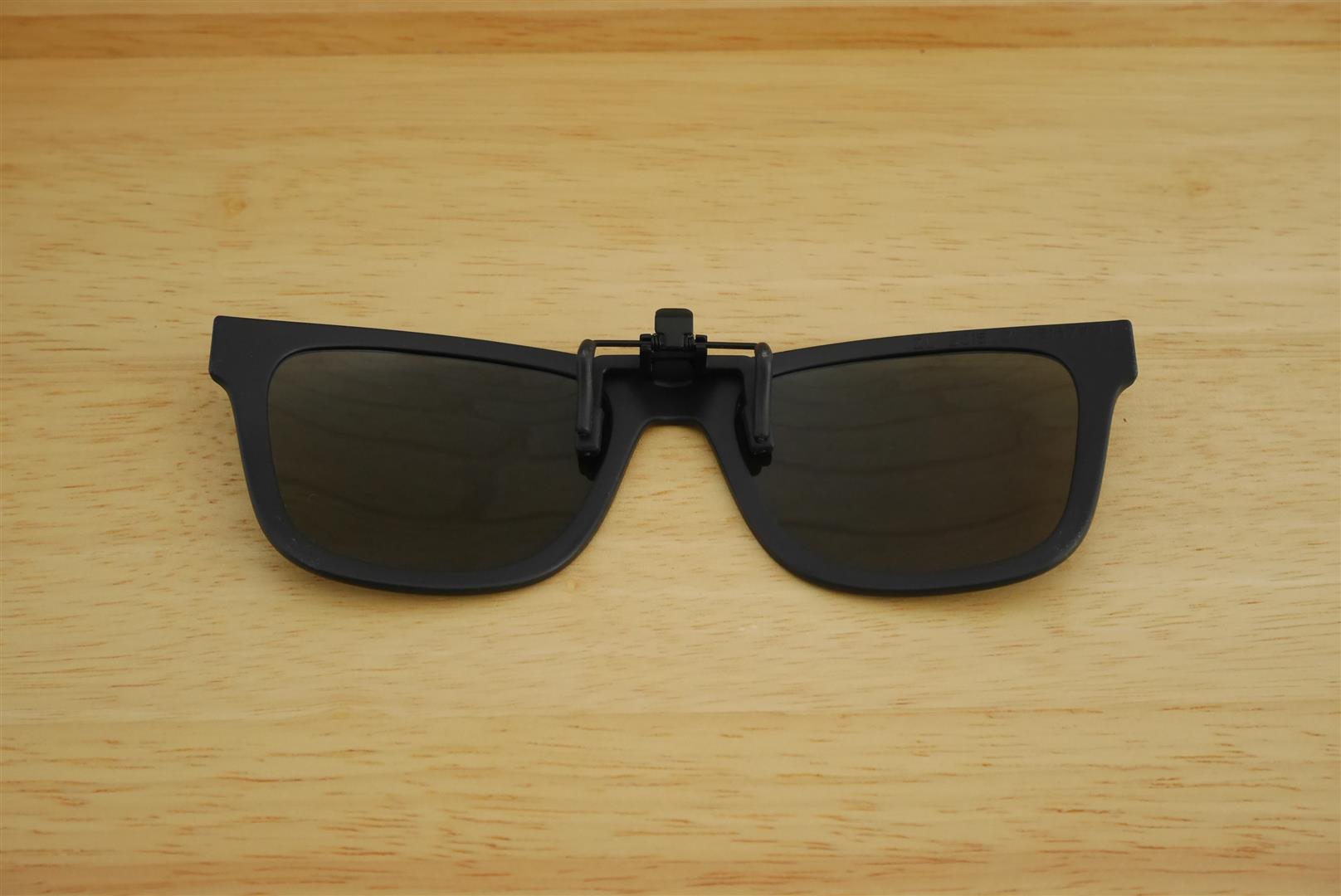 คลิปออนกันแดด Clipsster รุ่น Wayster O Signature Edition กรอบดำเลนส์เทาเขียว