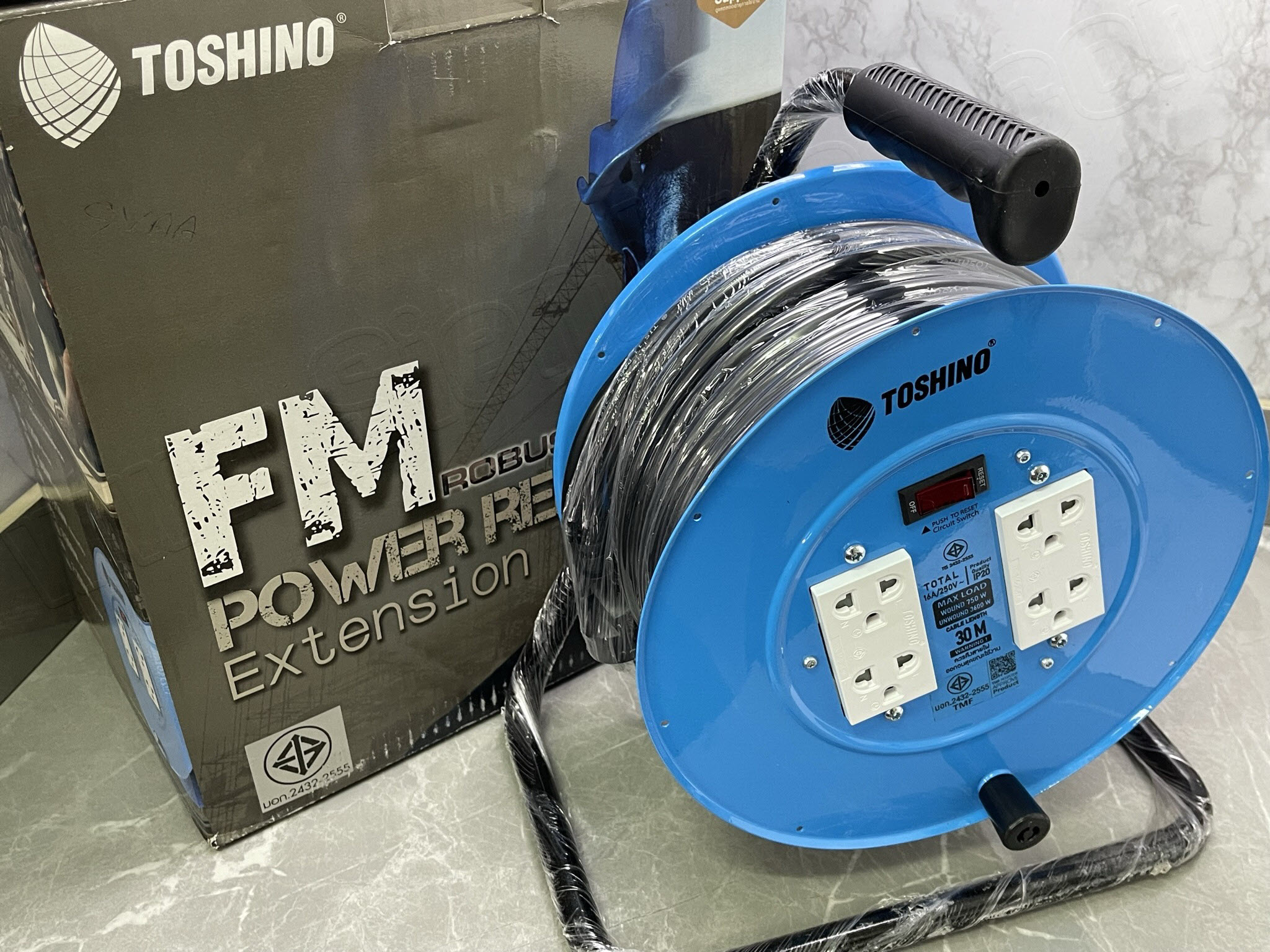 ปลั๊กจ่ายไฟแบบมีล้แเก็บ /ล้อแเก็บสายไฟ EXTENSION CORD REEL (TOSHINO) FM315T-30M ล้อสายไฟ 3X1.5Sq.mm 16A ปลั๊กพ่วง 30เมตร