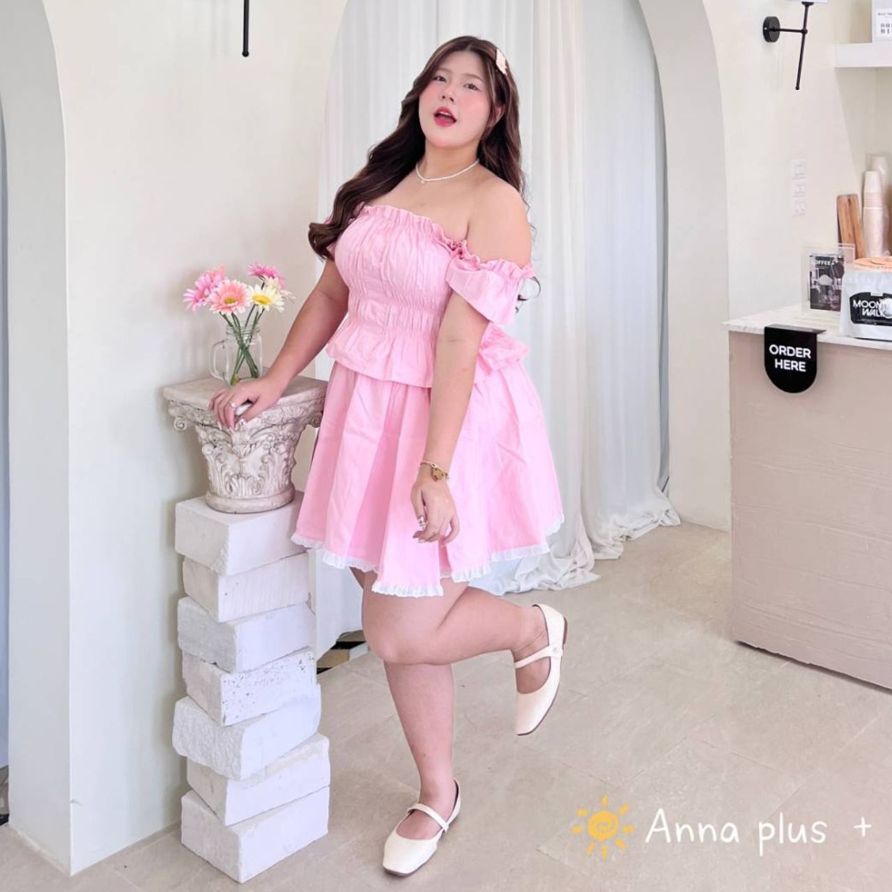 A213 ชุดเซ็ทสาวอวบ 2ชิ้น เสื้อมาพร้อม กระโปรง อกได้ถึง50นิ้ว หน้าผ้า52นิ้ว ฟ้า ชมพู อก 40-50นิ้ว