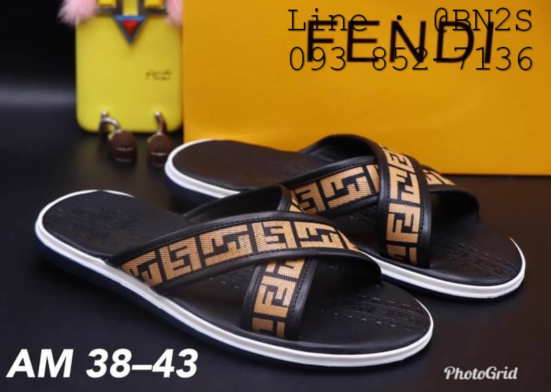 รองเท้าแตะผู้ชาย สวม x กากบาท ลาย FF ไซต์ 38-43 สีดำ